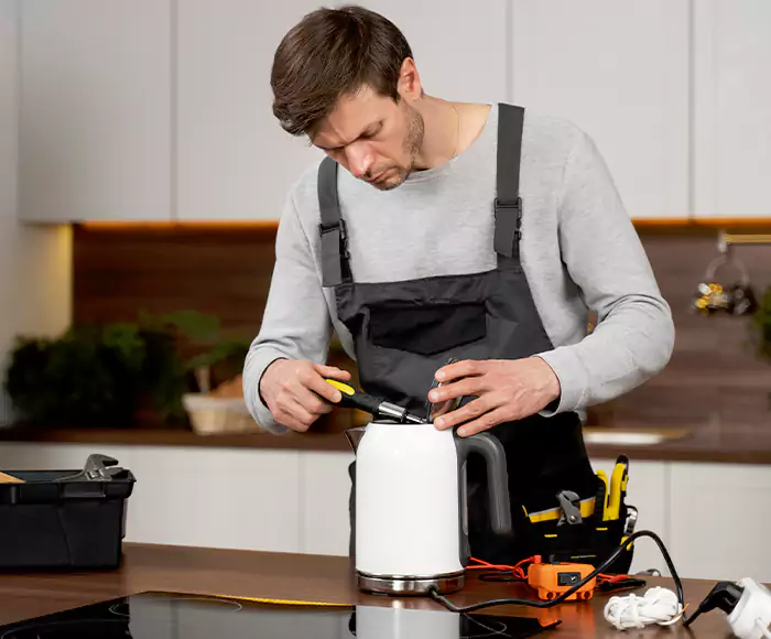 Skilled Blender Technicians: Your Small Appliance Repair Experts for Shelton, CT