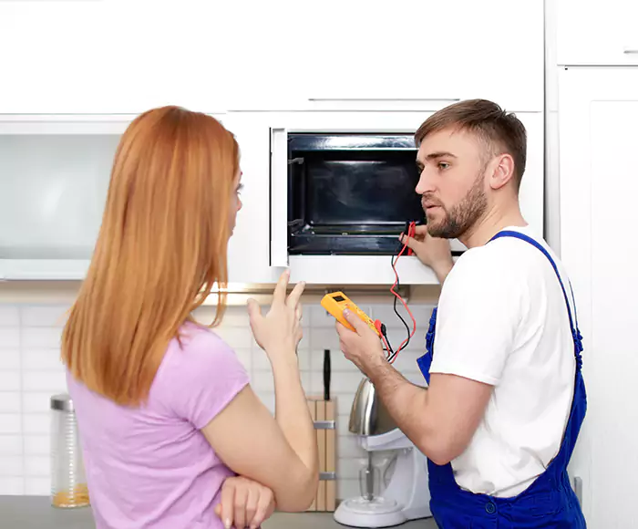 Skilled Microwave Service: Your Certified Microwave Purchase and Installation in Shelton, CT